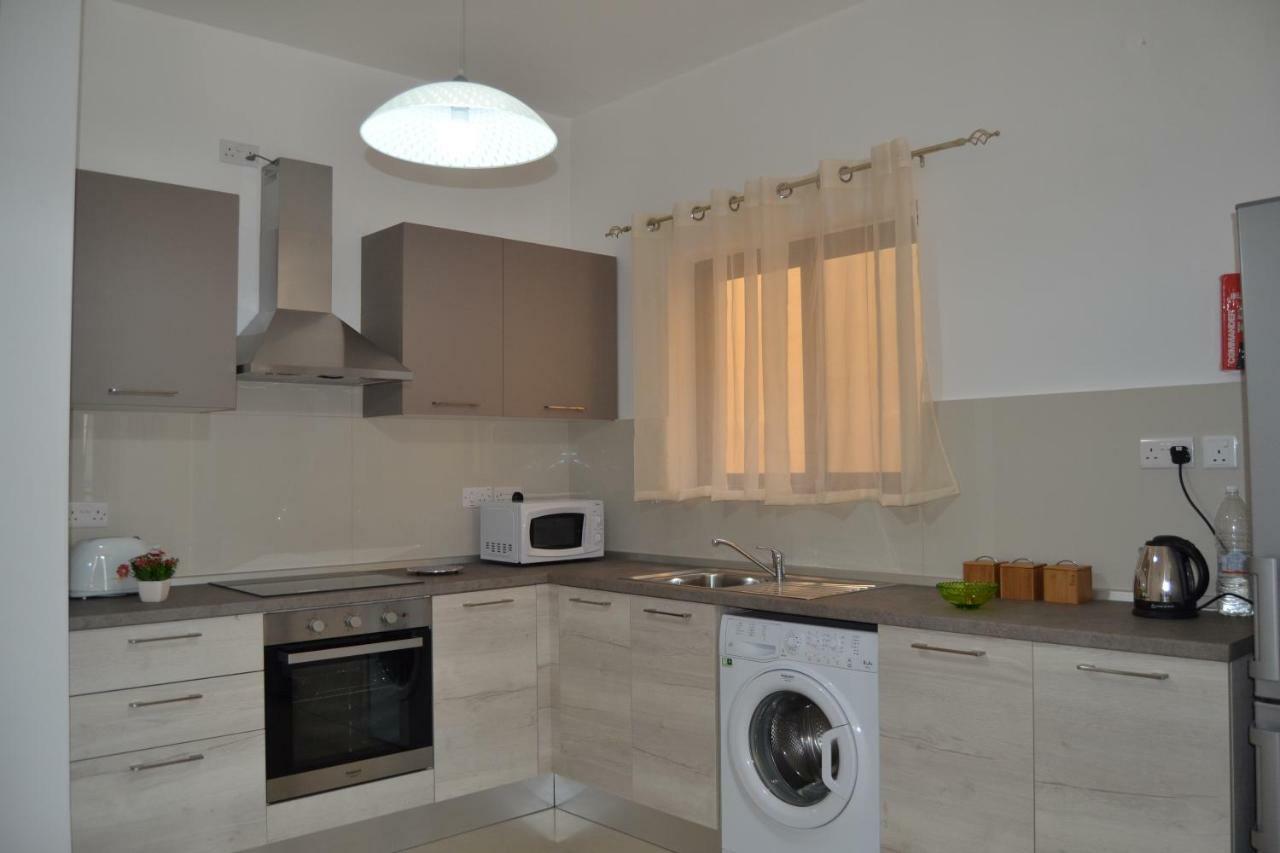 Mellieha Town Centre Bright & Spacious 3 Bedroom Apartment Luaran gambar