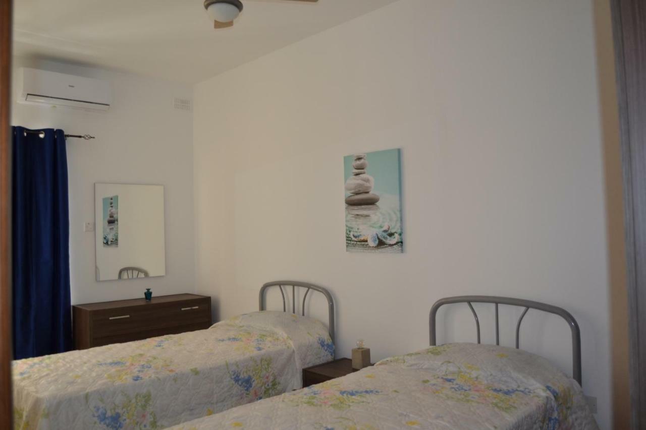 Mellieha Town Centre Bright & Spacious 3 Bedroom Apartment Luaran gambar