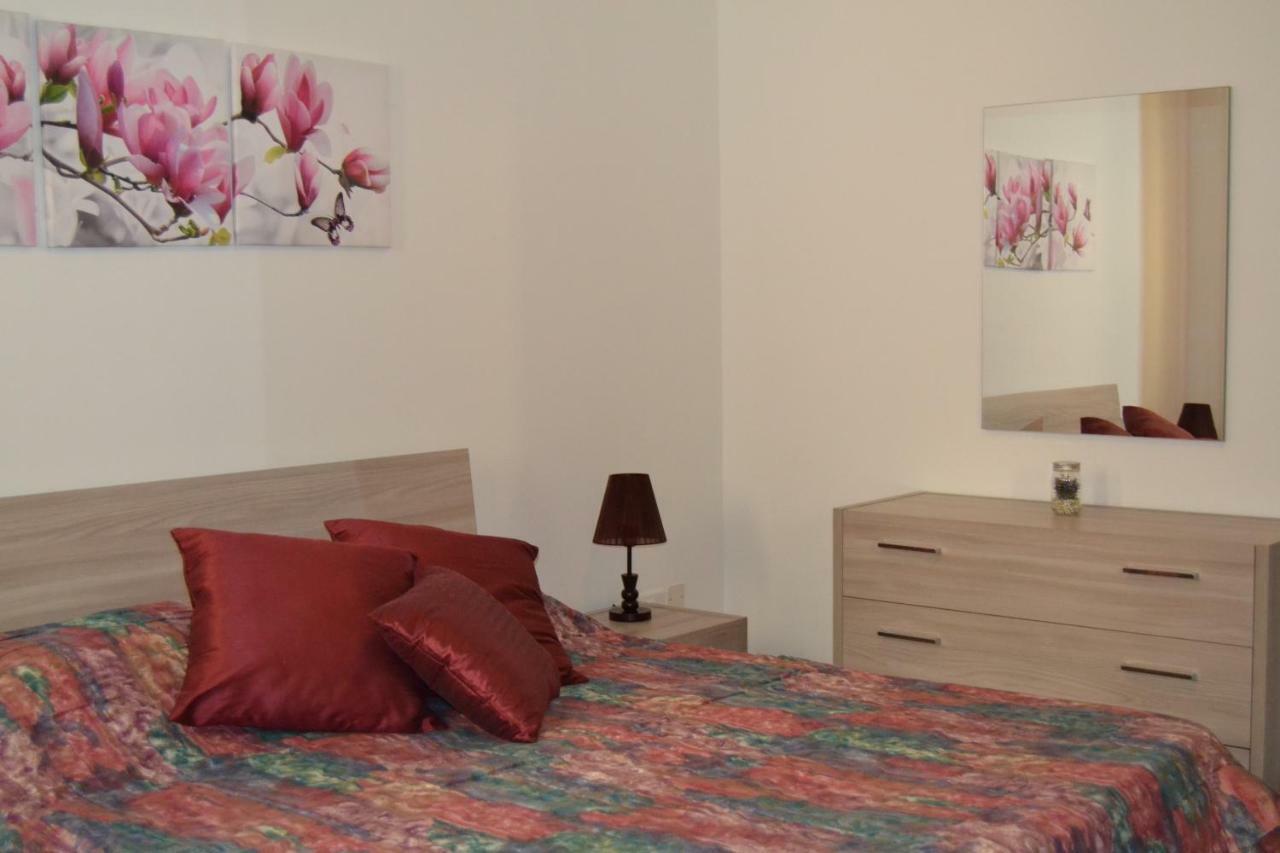 Mellieha Town Centre Bright & Spacious 3 Bedroom Apartment Luaran gambar