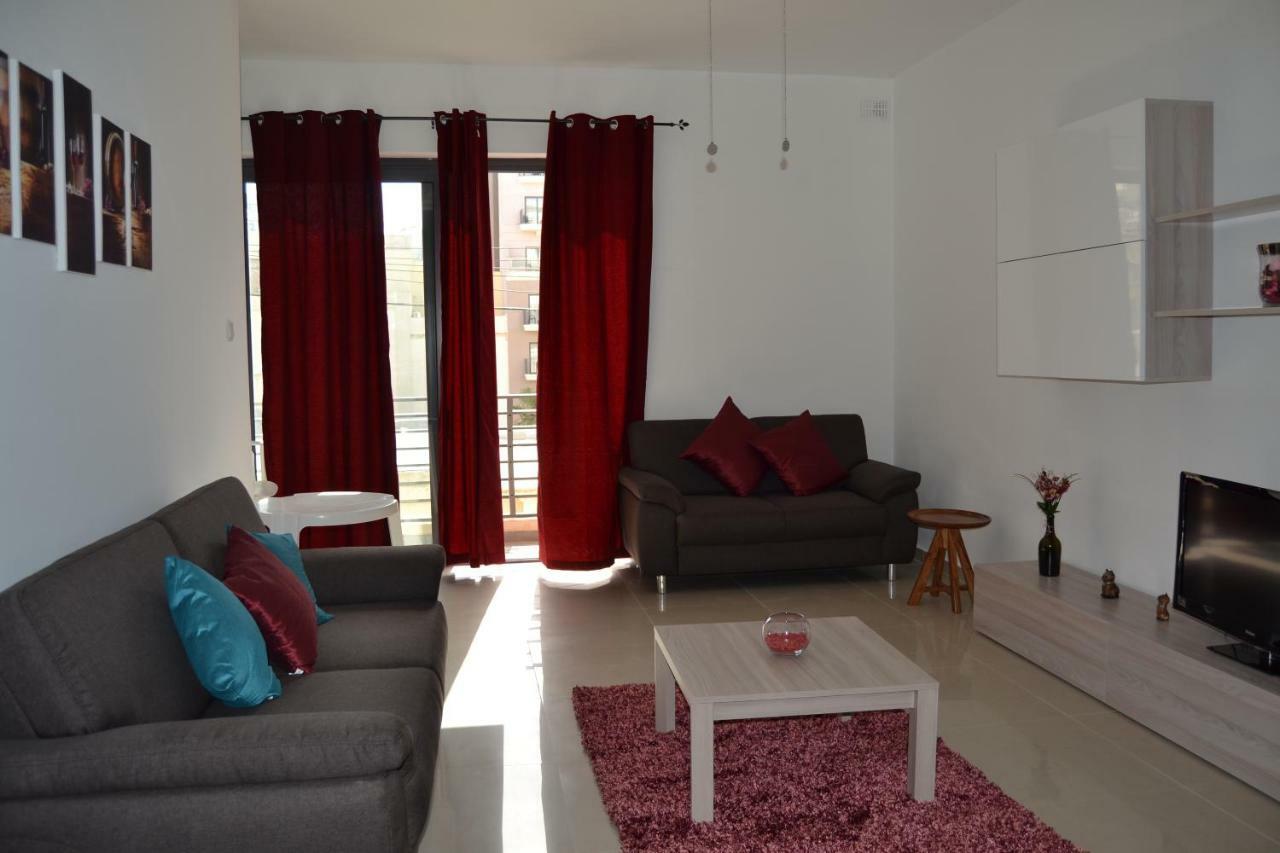 Mellieha Town Centre Bright & Spacious 3 Bedroom Apartment Luaran gambar